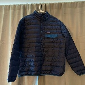 Large Men’s Patagonia Navy Blue Winter Coat